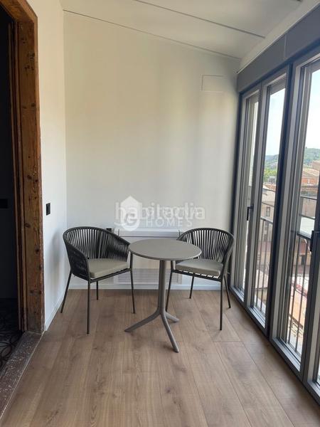 Foto 5d6bb096-f5f7-4fa5-81f2-b6982e69d643. Location attique dans Eixample Nord Girona