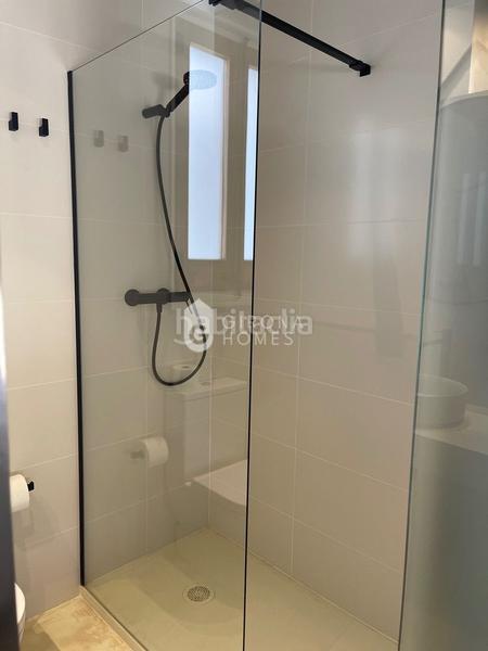 Foto 63a5eb6f-2cb0-4e2c-8223-cb35435a2797. Location attique dans Eixample Nord Girona