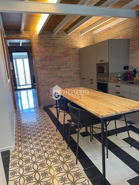 Foto 68b8a114-75e6-4f44-a489-9d1fb93cc466. Location attique dans Eixample Nord Girona