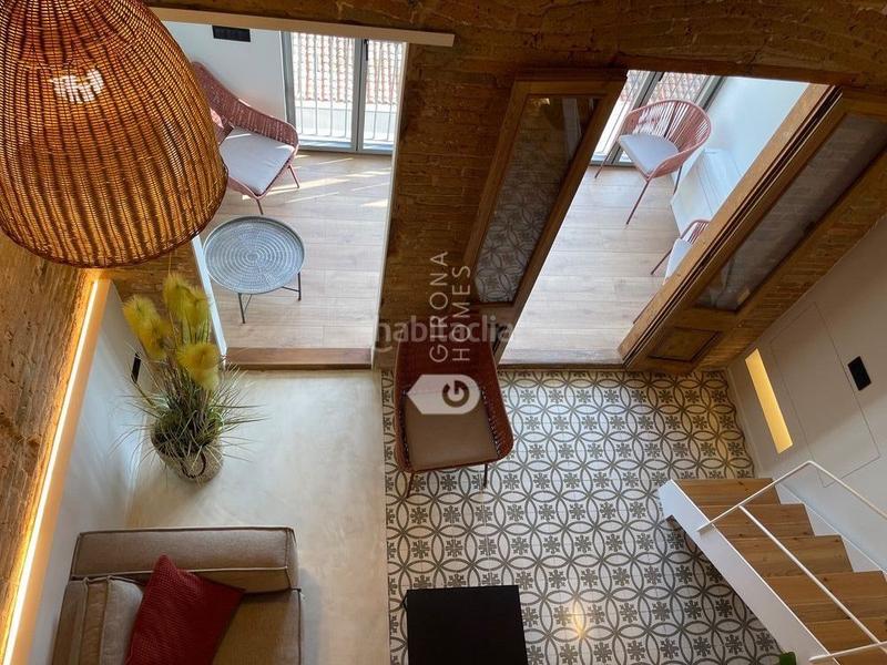 Foto 777f2af9-7b03-400a-9b75-18cb760a2275. Location attique dans Eixample Nord Girona