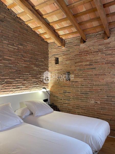 Foto a563fe65-fa19-450c-8b1c-f4e1bf62f23f. Location attique dans Eixample Nord Girona