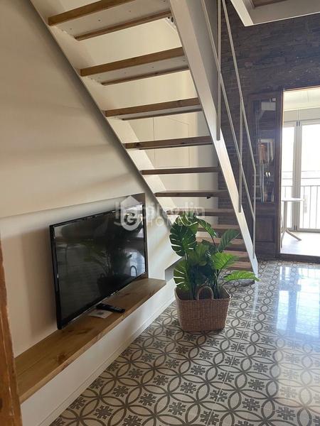 Foto aabe6b46-8a9a-4bb8-9497-00fe80e1c487. Location attique dans Eixample Nord Girona