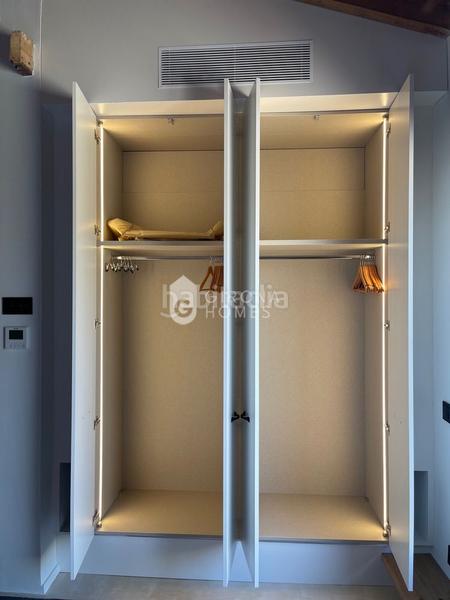 Foto b0ee1dd4-a19c-417f-a36c-6b792923abe3. Location attique dans Eixample Nord Girona