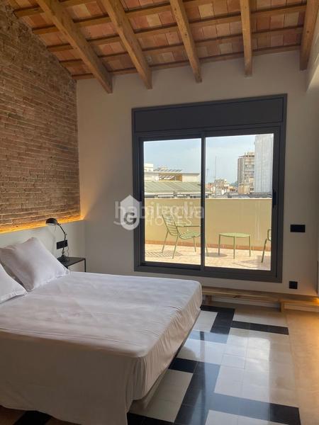Foto ee9ef94a-57cf-4ed0-bceb-bc1253b6ebc0. Location attique dans Eixample Nord Girona