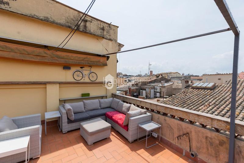 Foto 4339ff9b-e67f-4368-b38c-d1c52cfb0950. Attico in Centre-Barri Vell Girona