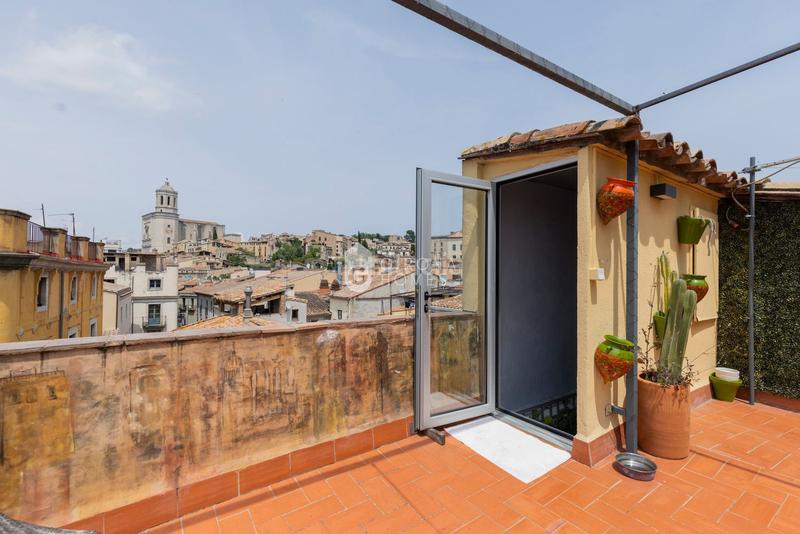 Foto a71a0792-6172-4820-a1c8-96a9752f3dbb. Attico in Centre-Barri Vell Girona