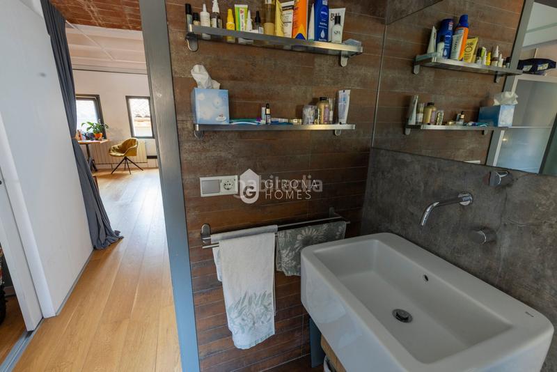 Foto bacc4b51-03de-49e1-9461-3799f4e27b29. Attico in Centre-Barri Vell Girona