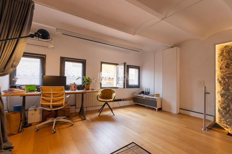 Foto cbd26244-1a4d-4655-bfe3-e60e219f6c91. Attico in Centre-Barri Vell Girona