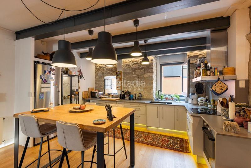 Foto d4186538-05a7-4e5f-ab78-15a89d0d1f8f. Attico in Centre-Barri Vell Girona