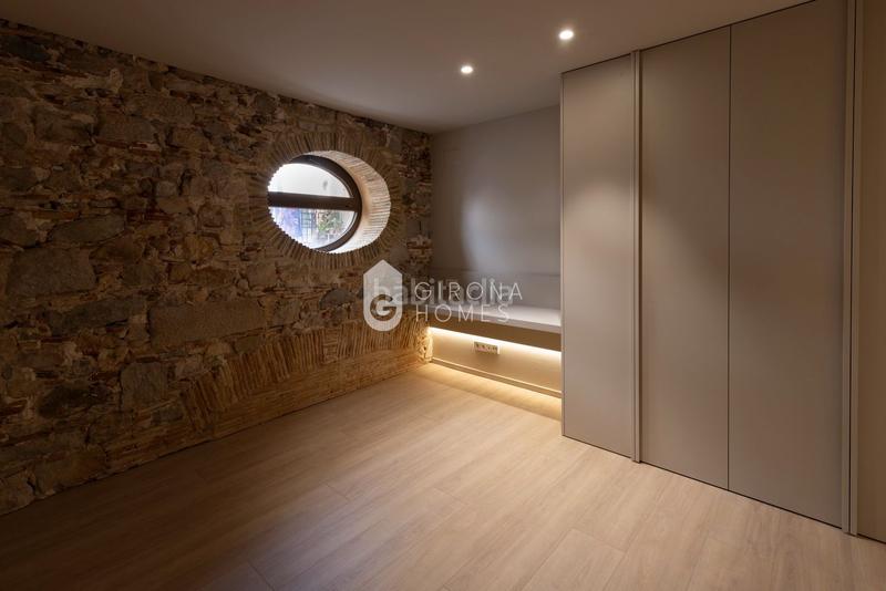 Foto 6340fd6c-3ee5-4ad2-bdfb-95b07eaa2004. Dúplex a Centre-Barri Vell Girona