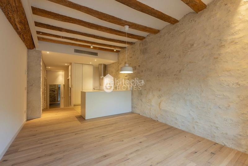 Foto 228b4a17-2a84-43a4-9343-abfe997d4d0b. Location appartement avec chauffage dans Centre-Barri Vell Girona