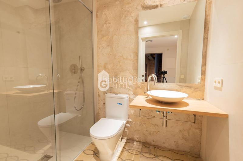 Foto 40f4d34f-c09d-43cb-af69-e5d0025ad777. Miete dachwohnung mit heizung in Centre-Barri Vell Girona