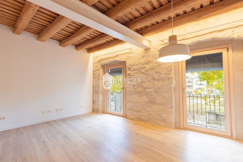 Foto d4846bee-127d-4223-a525-724389bf168b. Affitto attico con riscaldamento in Centre-Barri Vell Girona