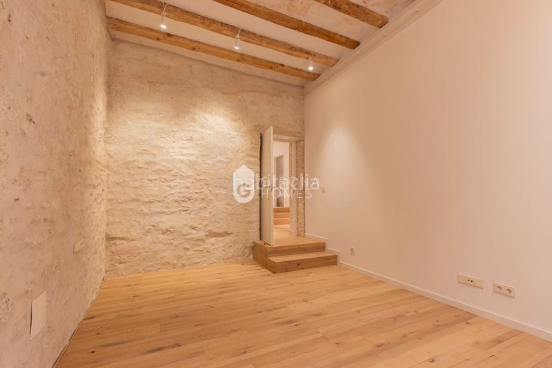 Foto 1f6cfa1a-99a6-4773-9d6a-9a4675442a45. Miete dachwohnung mit heizung in Centre-Barri Vell Girona