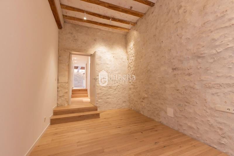 Foto 5f03894d-370b-4009-bd6a-4c79e32c97e5. Miete dachwohnung mit heizung in Centre-Barri Vell Girona