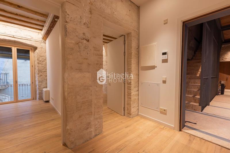 Foto 9168ba66-9a4f-4ff3-b334-8ca71e9b2178. Miete dachwohnung mit heizung in Centre-Barri Vell Girona