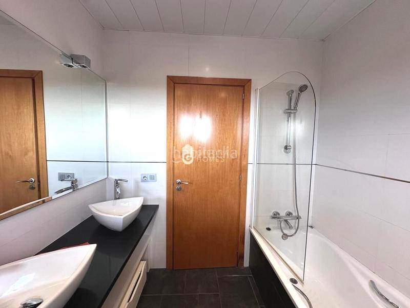 Foto 9af87803-958e-45fe-a317-bdea881965bf. Rent house in Montilivi Girona