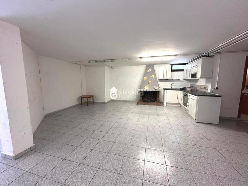 Foto bdf6fb8f-07e0-418e-864b-6d622f6d3d83. Rent house in Montilivi Girona