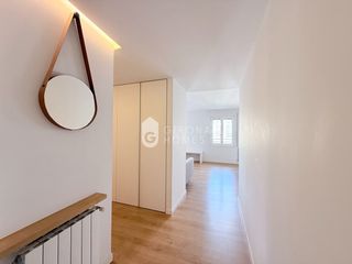 Lloguer Apartament a Centre-Barri Vell. Amplio y luminoso piso reformado de 3 habitaciones junto al barr