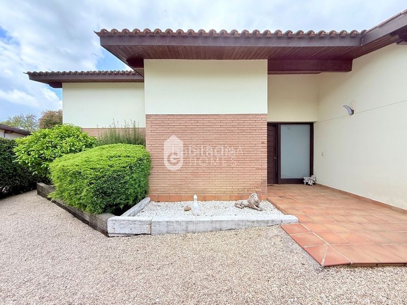 Foto 4c061535-4f68-4f9a-a01e-dbfdc23a4bd3. Casa amb calefacció piscina a Sant Julià de Ramis