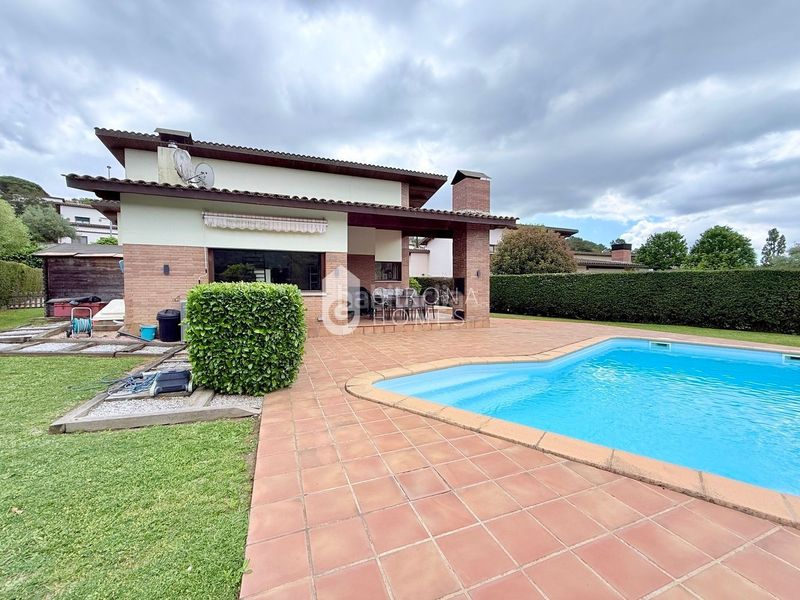 Foto f55cc209-8d6a-4305-a390-9b856509cdc2. Casa amb calefacció piscina a Sant Julià de Ramis