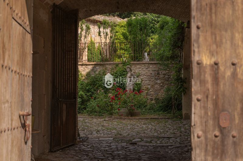 Foto d6a417dd-b452-4172-a61e-9c33be2989f1. Xalet amb piscina a Cervià de Ter