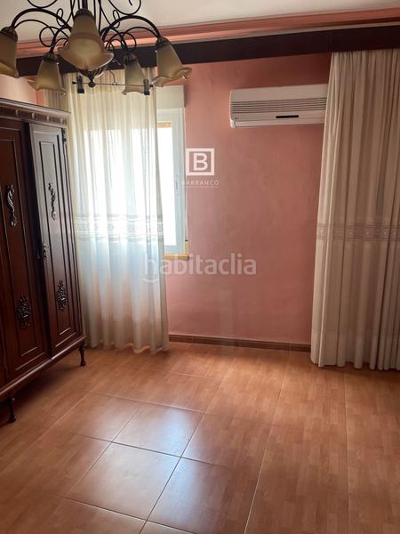 Foto 573d5bca-7078-4fcf-bead-24abd2d4df36. Edifici a Torredonjimeno