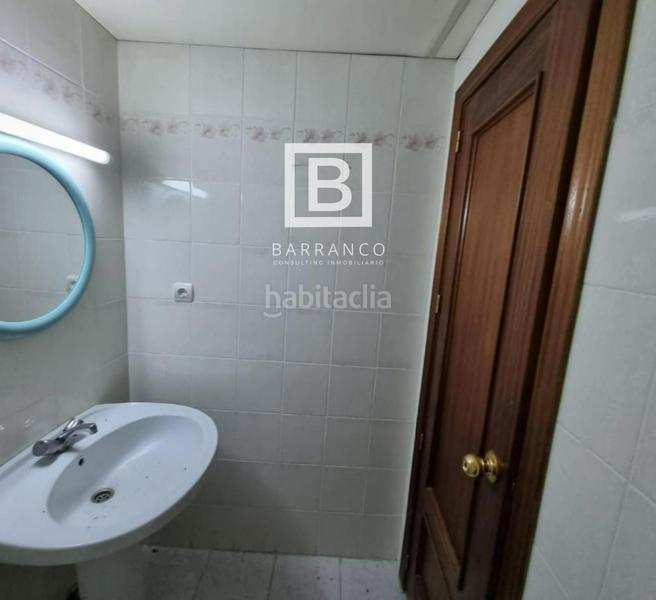 Foto 96275937-b4d3-4c96-be14-e0189a8918ff. Bureau dans Centro ciudad Linares