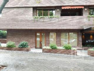 Local commercial  Padre damian. Local zona bernabéu  madrid