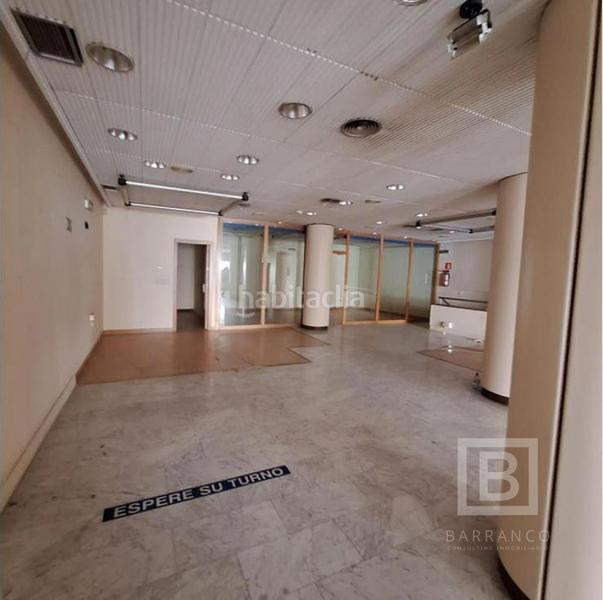 Foto 31c6bcc0-3d1d-446f-bc58-b7b4f9a9f744. Local comercial local en calle sevilla cádiz en Jerez de la Frontera