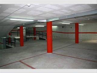 Aparcament cotxe  Carrer de tapioles. Alquiler o compra parkings