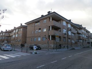 Lloguer Aparcament cotxe a Calle comercio 12. Plaza de garaje