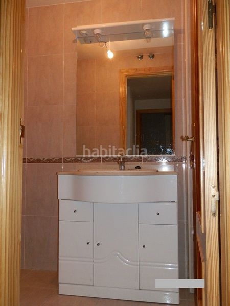 Foto 54d7f644-f2f5-4a86-8323-005f2429caec. Rent flat in calle comercio 12 in Casa Amarilla Galapagar