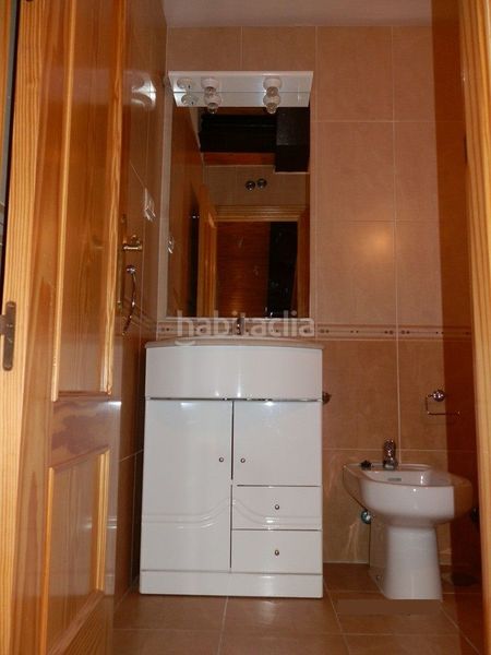 Foto cc8f2f85-bd71-4e3c-80b1-c79d34a7f5c2. Rent flat in calle comercio 12 in Casa Amarilla Galapagar