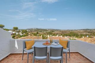 Dachwohnung in Paichi