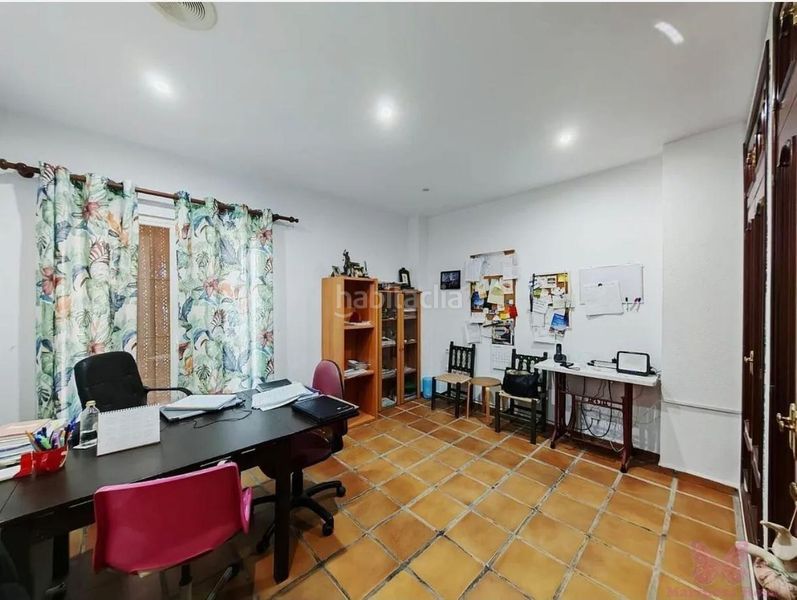 Foto 3b9acf3b-a57a-465e-9053-9edcde5e8b89. Xalet amb calefacció aparcament piscina a Las Lagunas - Campano Chiclana de la Frontera