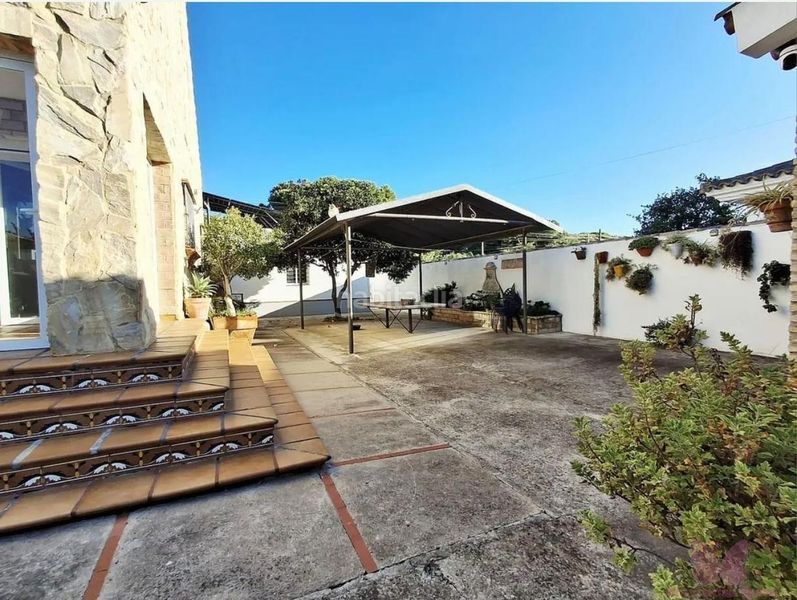 Foto 3cb01927-e0c5-4566-a28f-6a801b1c8979. Xalet amb calefacció aparcament piscina a Las Lagunas - Campano Chiclana de la Frontera