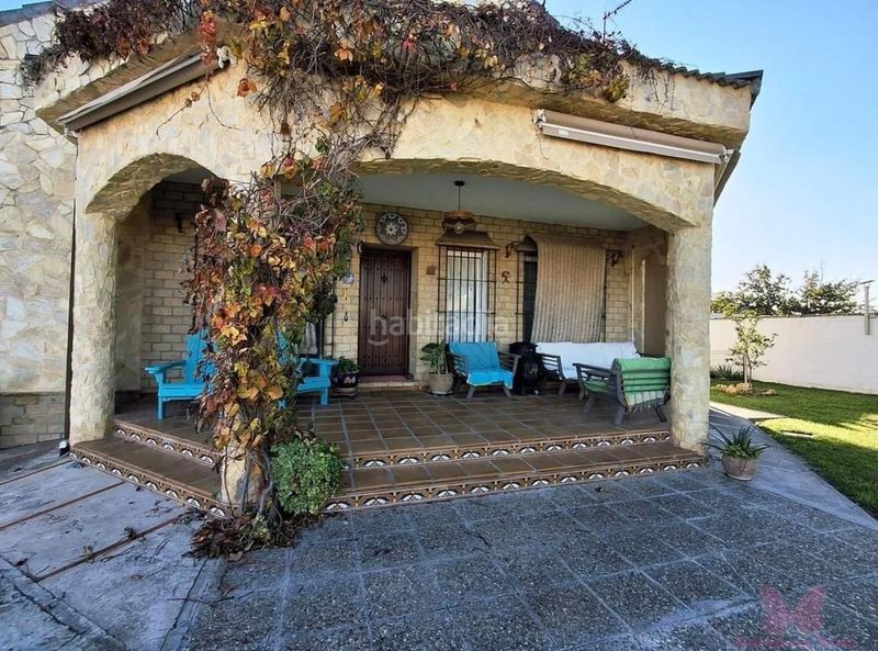 Foto a149106f-27fb-434c-bc19-0c9cc3ec5b7c. Xalet amb calefacció aparcament piscina a Las Lagunas - Campano Chiclana de la Frontera