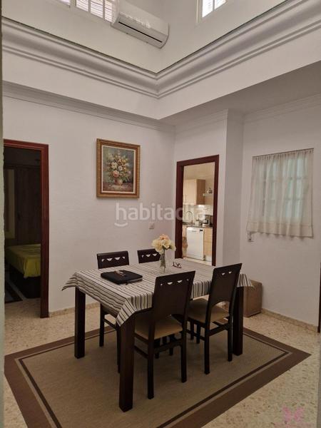 Foto 20ff96d6-b827-4a05-848b-b7cb0af560a5. House with parking in Núcleo urbano Chiclana de la Frontera