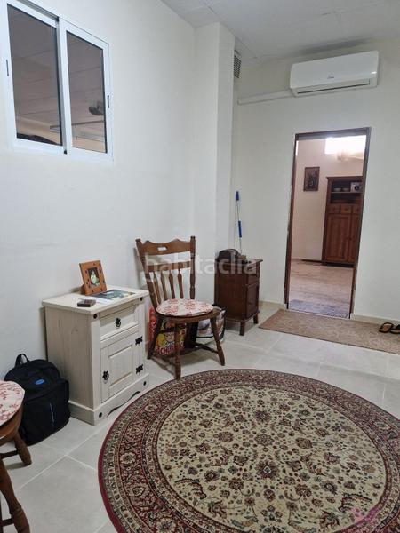 Foto 7c145d1f-a926-4124-b972-af97a51260cc. House with parking in Núcleo urbano Chiclana de la Frontera