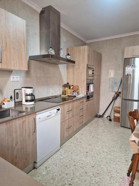 Foto ad9c220f-0e81-4372-ac93-9ec84ebda826. House with parking in Núcleo urbano Chiclana de la Frontera