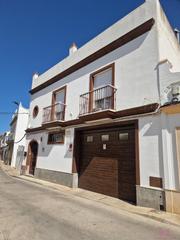 Casa a Núcleo urbano. Chiclana de la fronteracasa