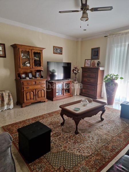 Foto c61ccb20-08fe-46d9-9217-8c3b48304c0e. House with parking in Núcleo urbano Chiclana de la Frontera