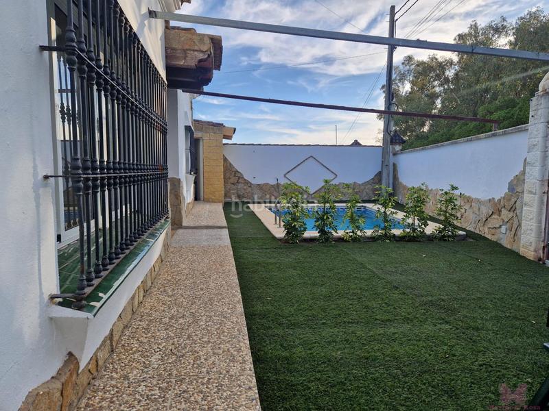 Foto 4ddae682-c402-4b52-8467-f42d07ad01fe. Chalet con piscina in La Soledad Chiclana de la Frontera