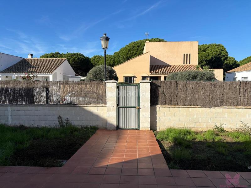 Foto 95e70a6e-0fc1-40b0-b7da-27d737c7ccbe. Chalet mit pool in Novo Sancti Petri Chiclana de la Frontera