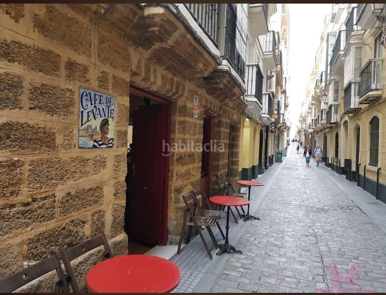 Foto 57613dab-b771-47ca-a476-8b9b4c8e51b4. Piso  en Centro Histórico Cádiz