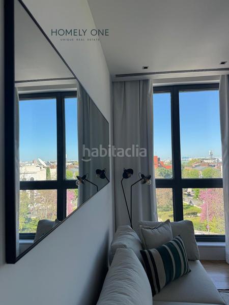 Foto 0d87a066-df79-4821-a26b-cfe177b8fda2. Alquiler piso precioso apartamento con enormes ventanales y dos plazas de garaje en El Viso en Madrid