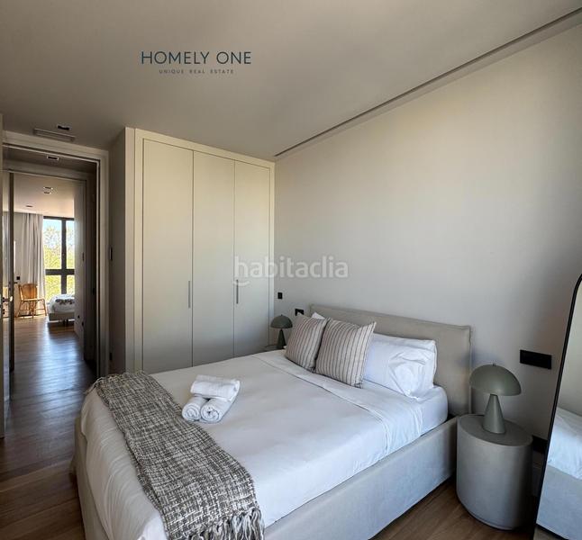 Foto 0e53f1f3-437b-4268-a526-9b8caef2262d. Alquiler piso precioso apartamento con enormes ventanales y dos plazas de garaje en El Viso en Madrid