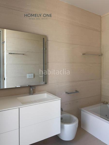 Foto 4f7e9baa-b43b-4f72-a953-f92ff6193e56. Alquiler piso precioso apartamento con enormes ventanales y dos plazas de garaje en El Viso en Madrid