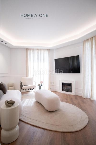 Foto 03c97a61-bba9-4684-a94a-d39417cbbfd7. Piso maravillosa vivienda totalmente exterior con 10 huecos a la calle 6 balcones en Madrid